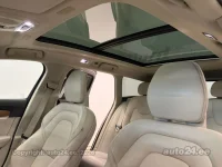 Volvo V90 Inscription AWD D5 B&W 2 173kW thumbnail