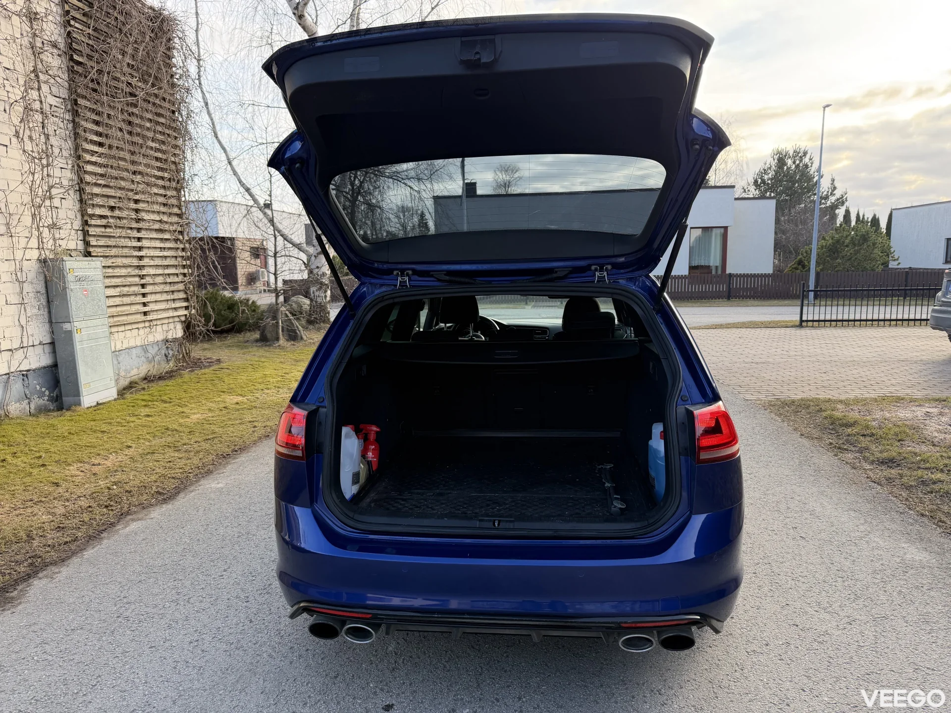 Volkswagen Golf R 2.0 221kW