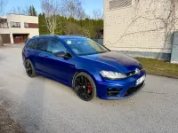 Volkswagen Golf R 2.0 221kW thumbnail