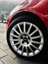 Volkswagen Golf GTI 2.0 147kW thumbnail