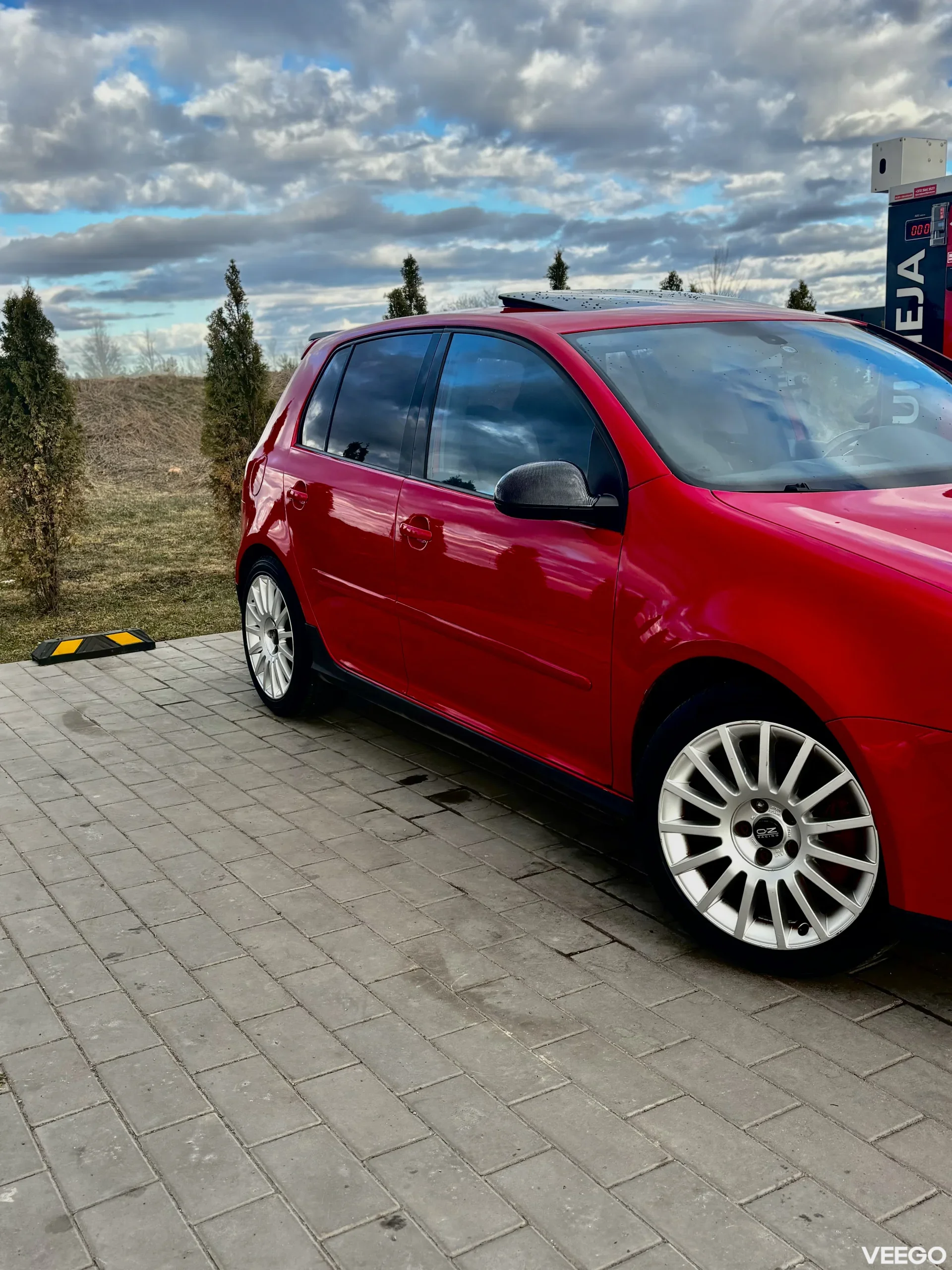 Volkswagen Golf GTI 2.0 147kW