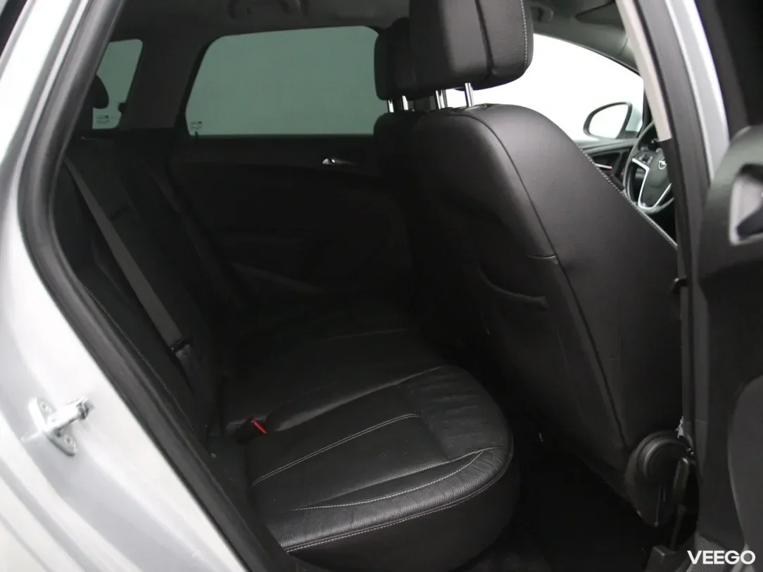 Opel Astra 1.4 103kW