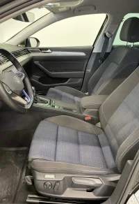 Volkswagen Passat GTE 115kW thumbnail