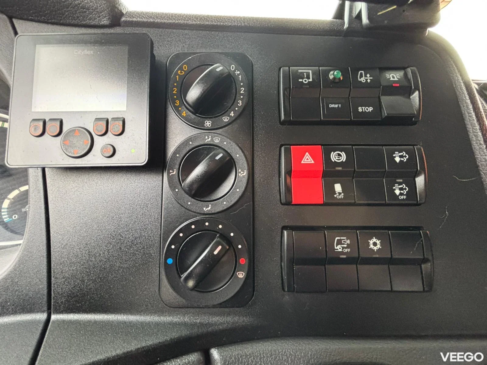 Mercedes-Benz Atego J.Hvidtved Larsen tank 4000 l / vacuum Jurop RV360HDR / pressure Uraca P3-10 160 bar / 127 l/min + Uraca P3-10 415 bar / 47 l/min with heater 230kW