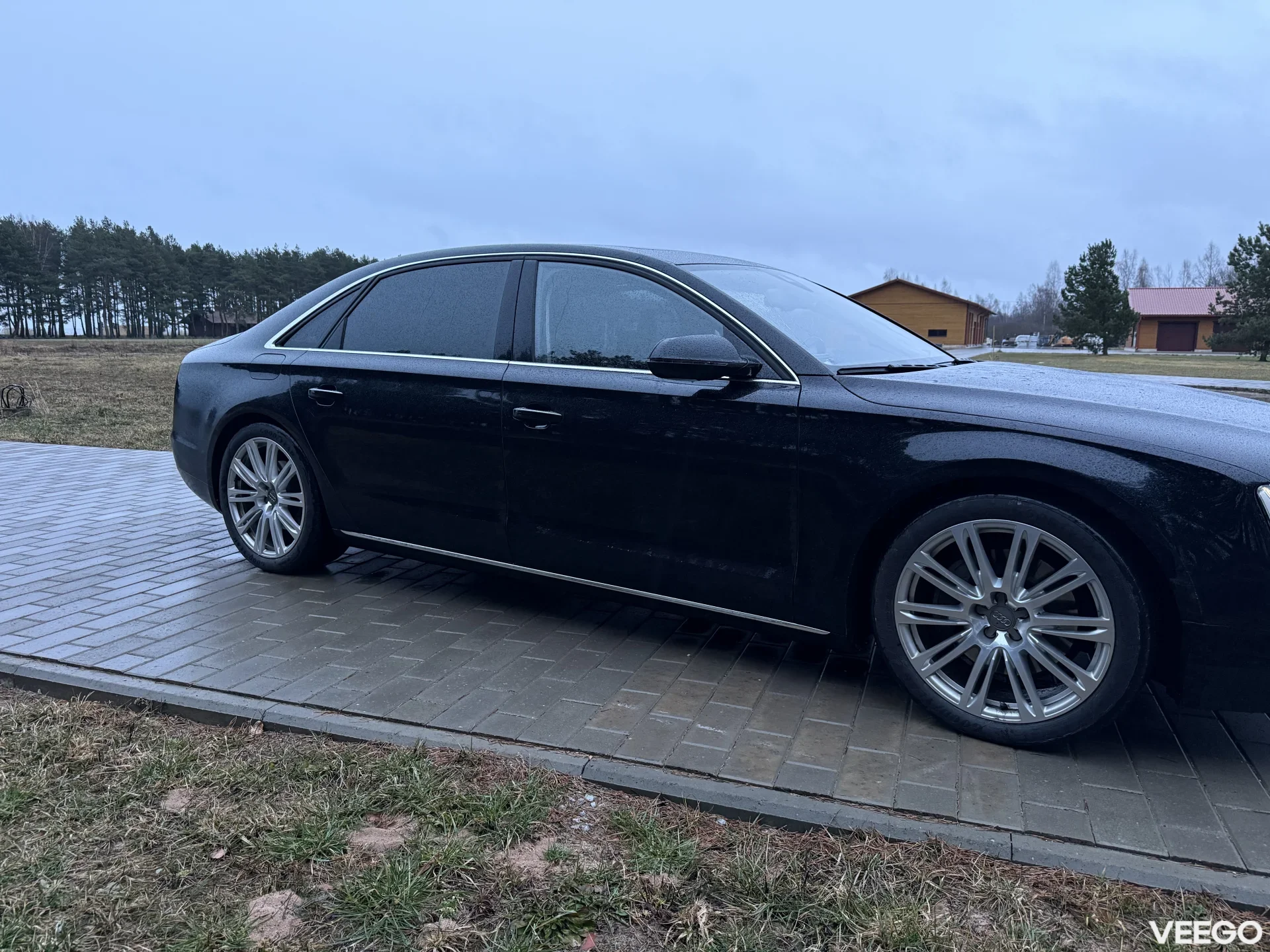 Audi A8 L 3.0 184kW