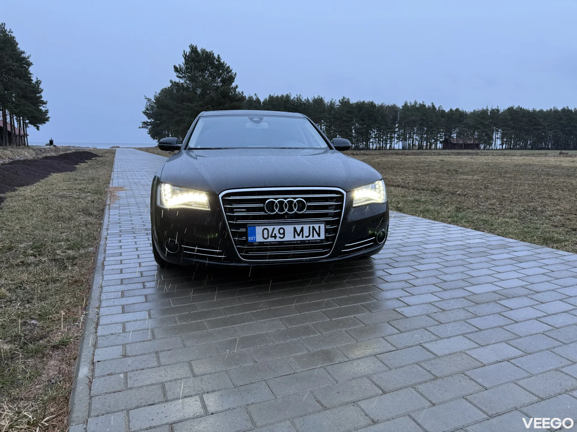 Audi A8 L 3.0 184kW