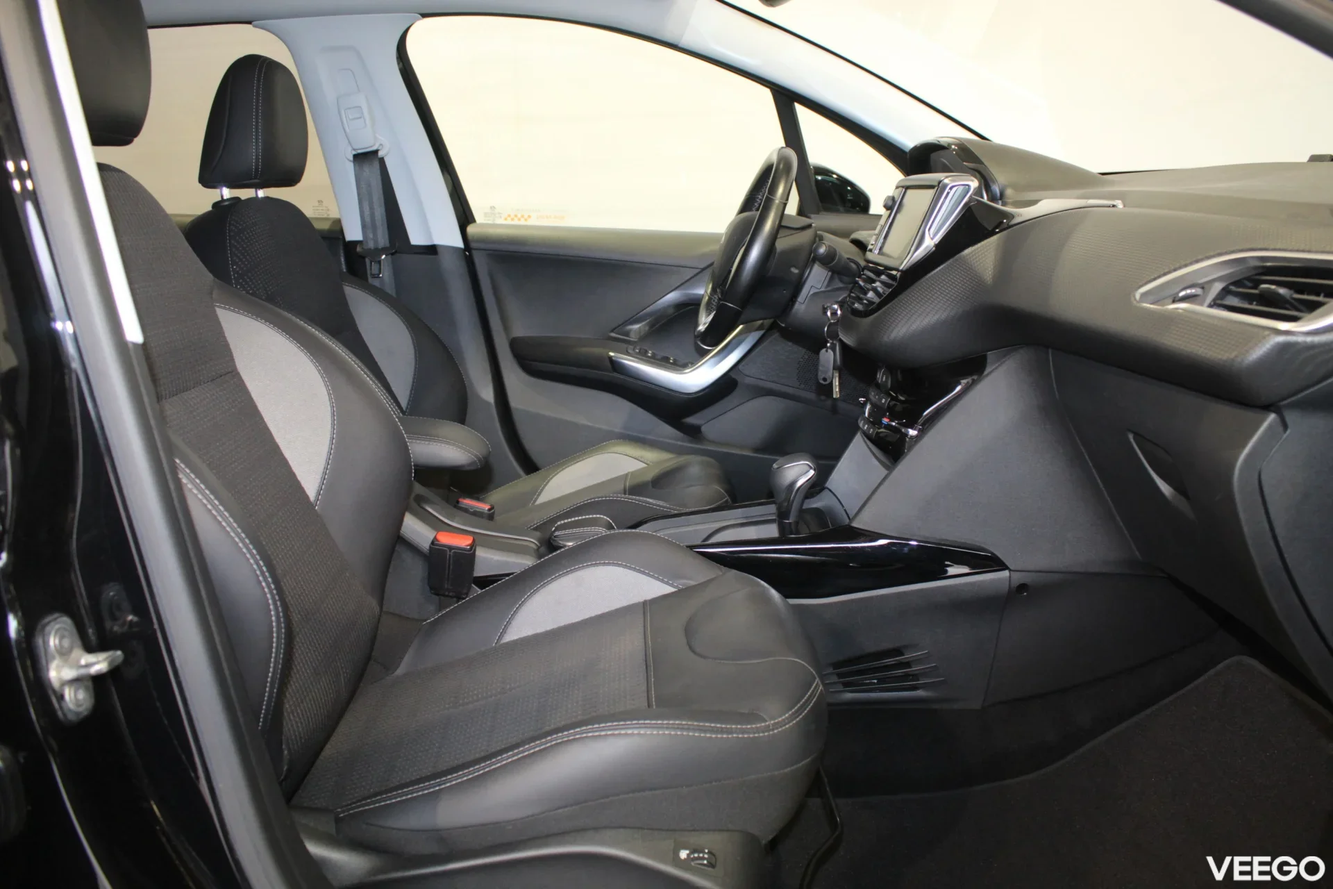 Peugeot 2008 Allure PureTech 1.2 81kW