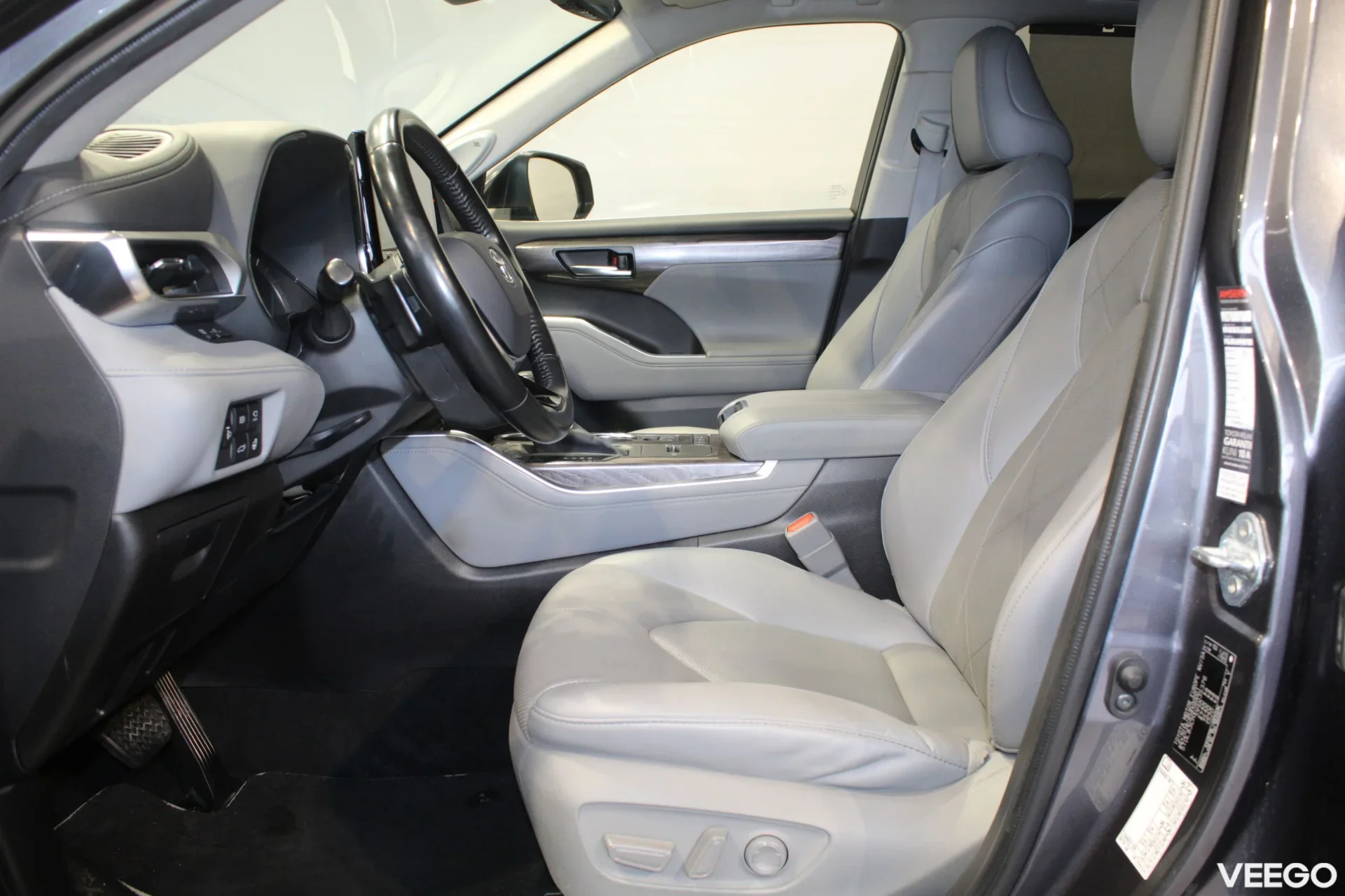 Toyota Highlander Premium AWD 2.5 140kW