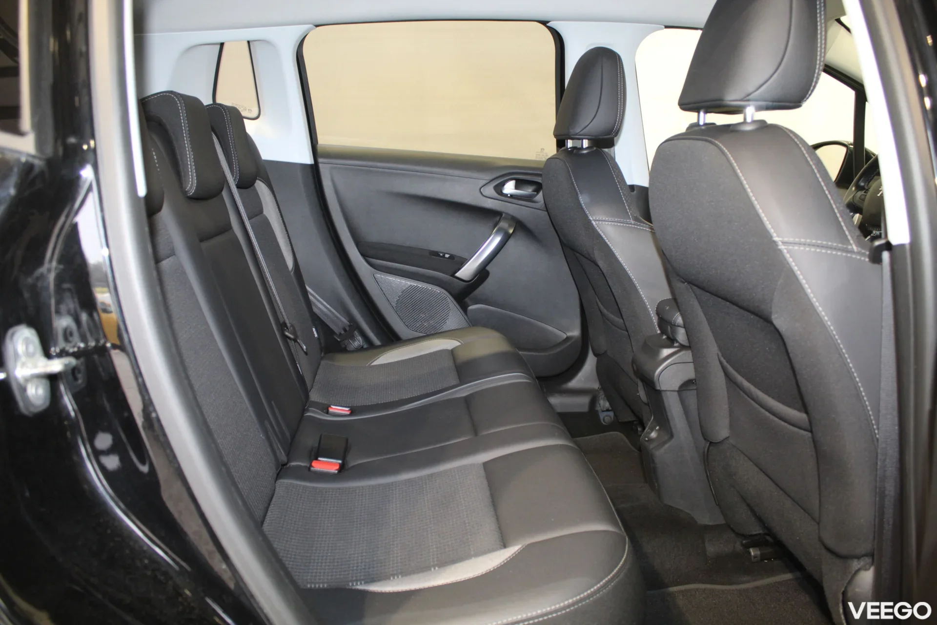 Peugeot 2008 Allure PureTech 1.2 81kW