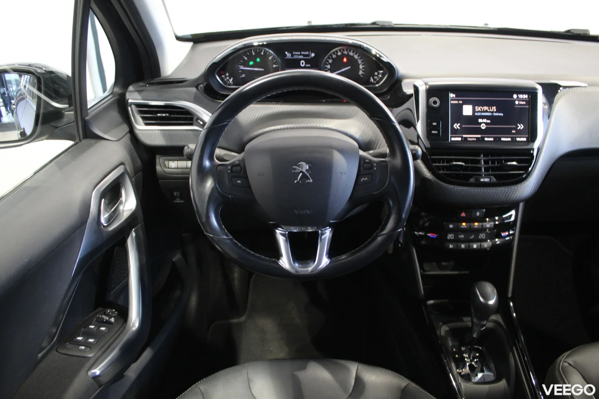 Peugeot 2008 Allure PureTech 1.2 81kW