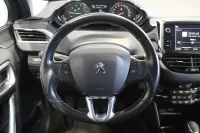 Peugeot 2008 Allure PureTech 1.2 81kW thumbnail