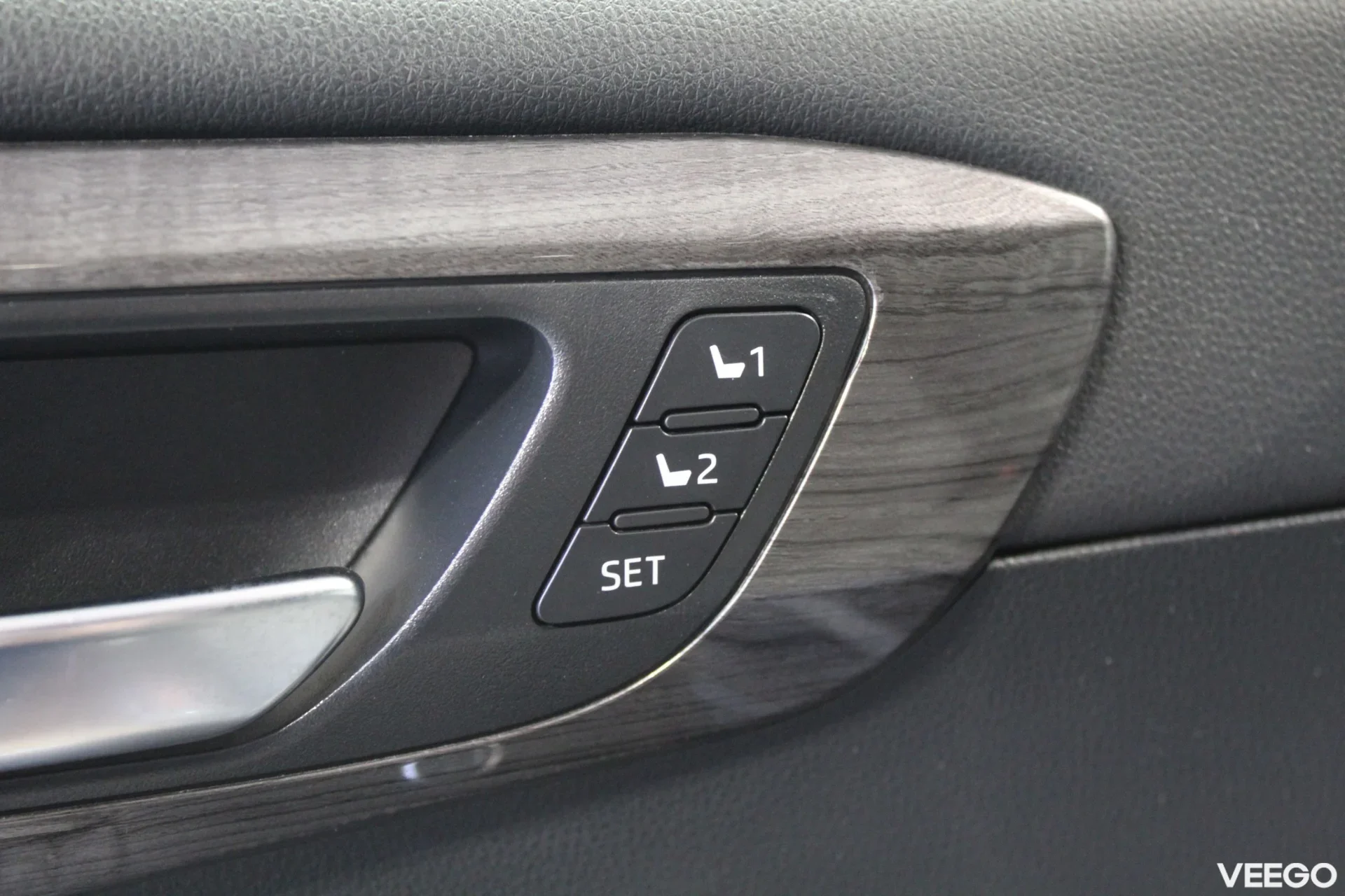 Toyota Highlander Premium AWD 2.5 140kW