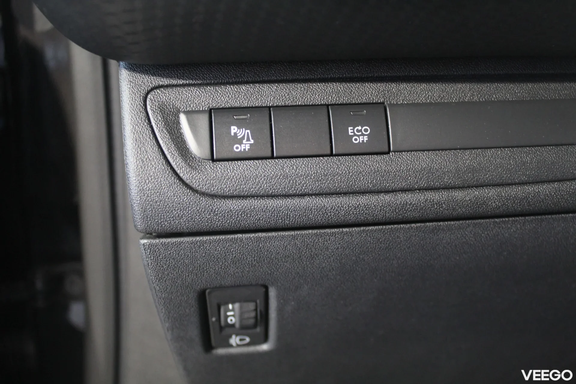 Peugeot 2008 Allure PureTech 1.2 81kW