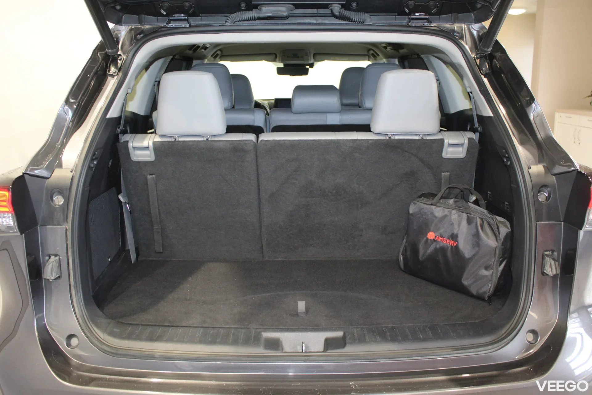 Toyota Highlander Premium AWD 2.5 140kW