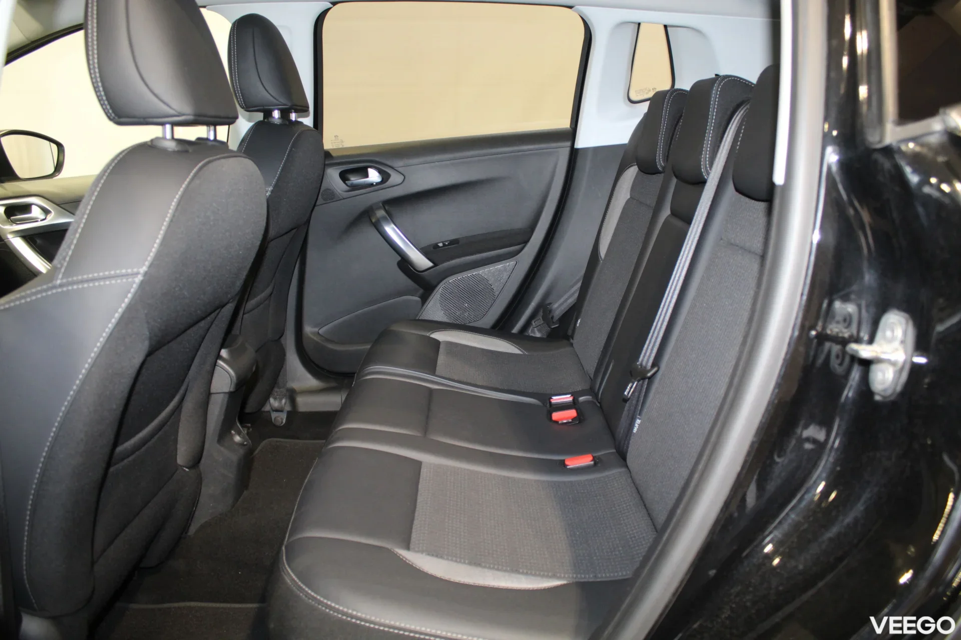 Peugeot 2008 Allure PureTech 1.2 81kW