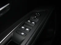 Peugeot 3008 1.2 96kW thumbnail
