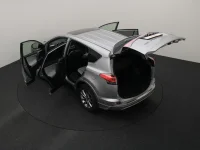 Toyota rav-4 2.5 114kW thumbnail