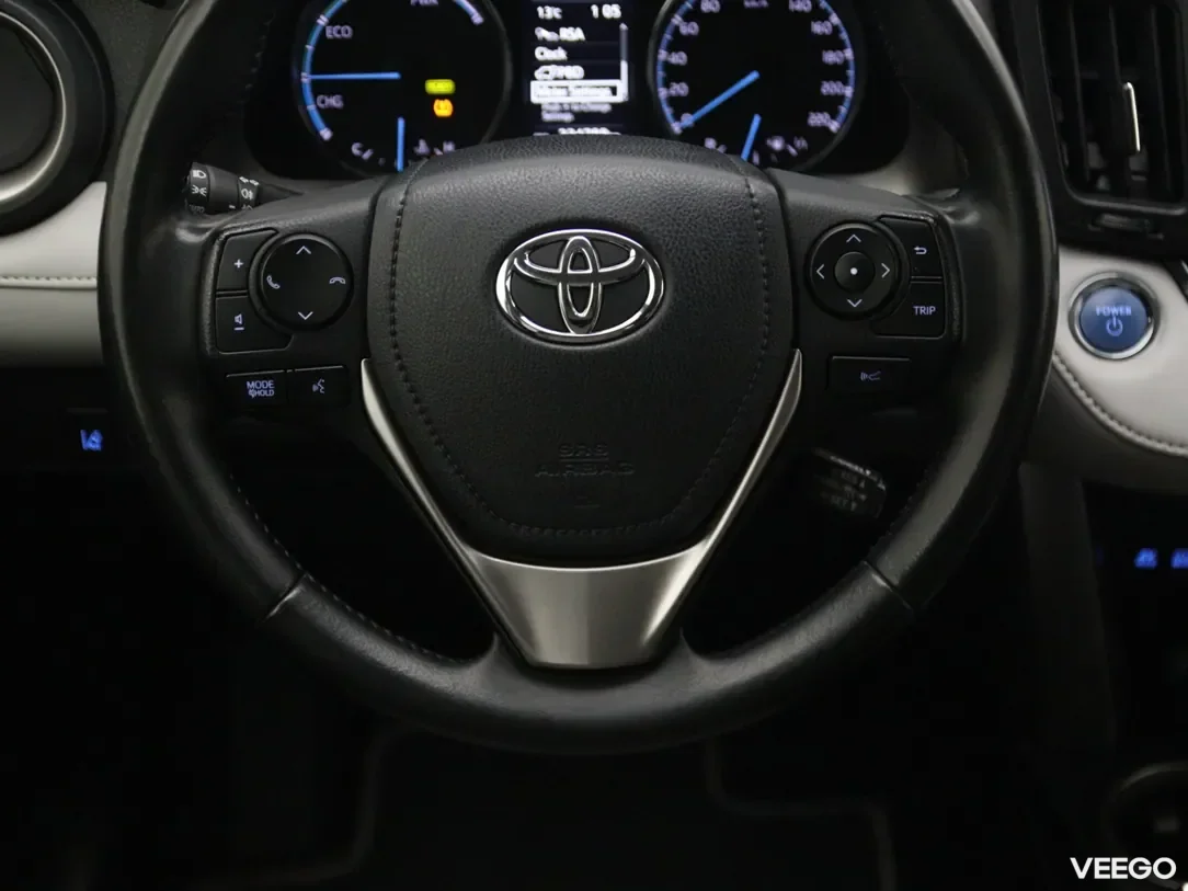 Toyota rav-4 2.5 114kW