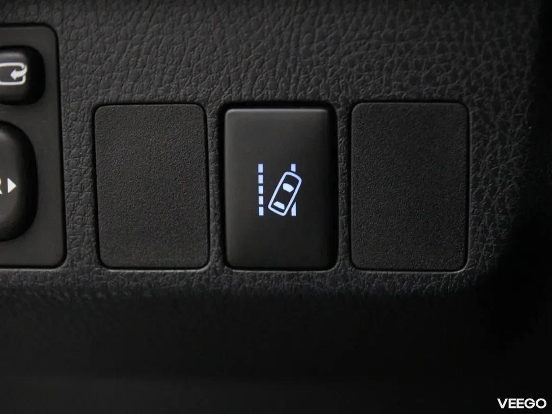 Toyota rav-4 2.5 114kW