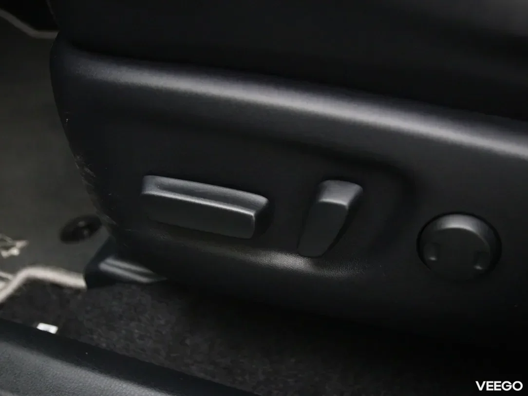 Toyota rav-4 2.5 114kW