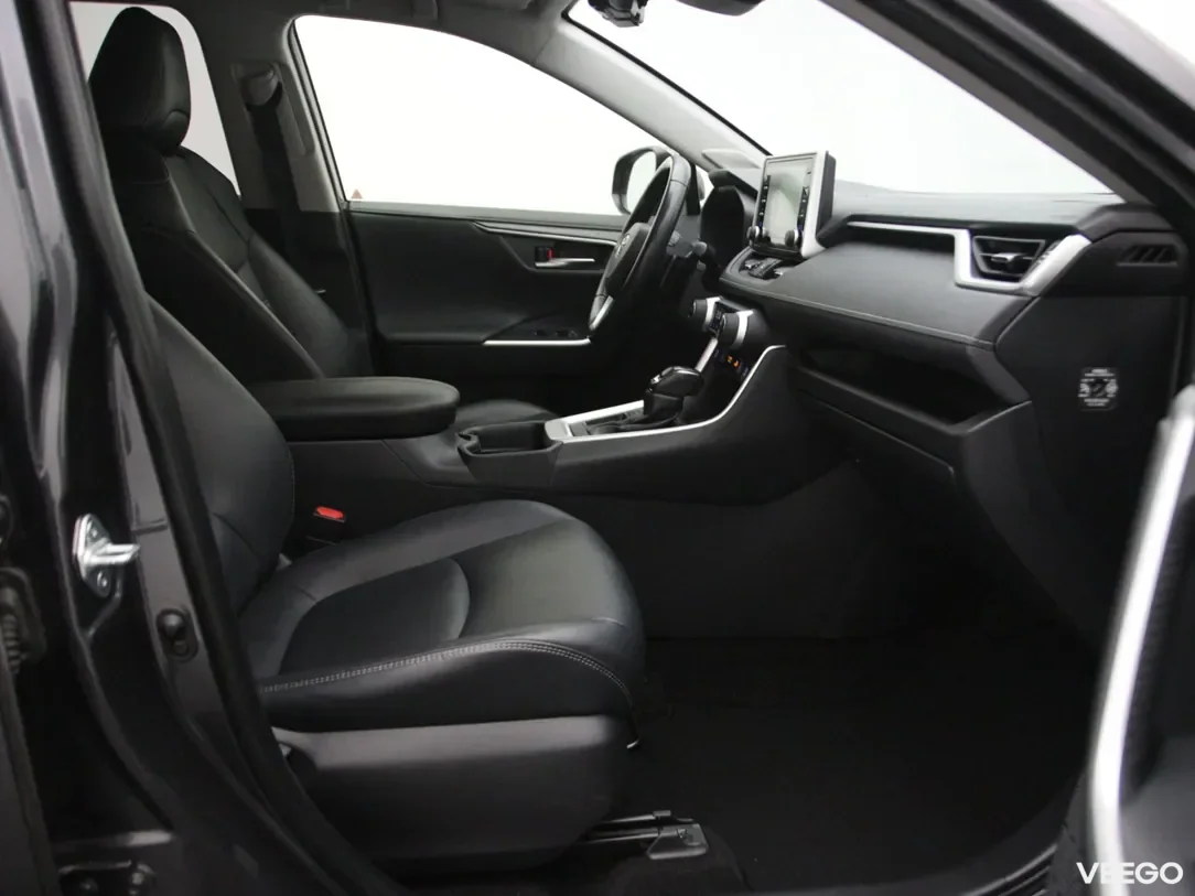 Toyota rav-4 2 129kW