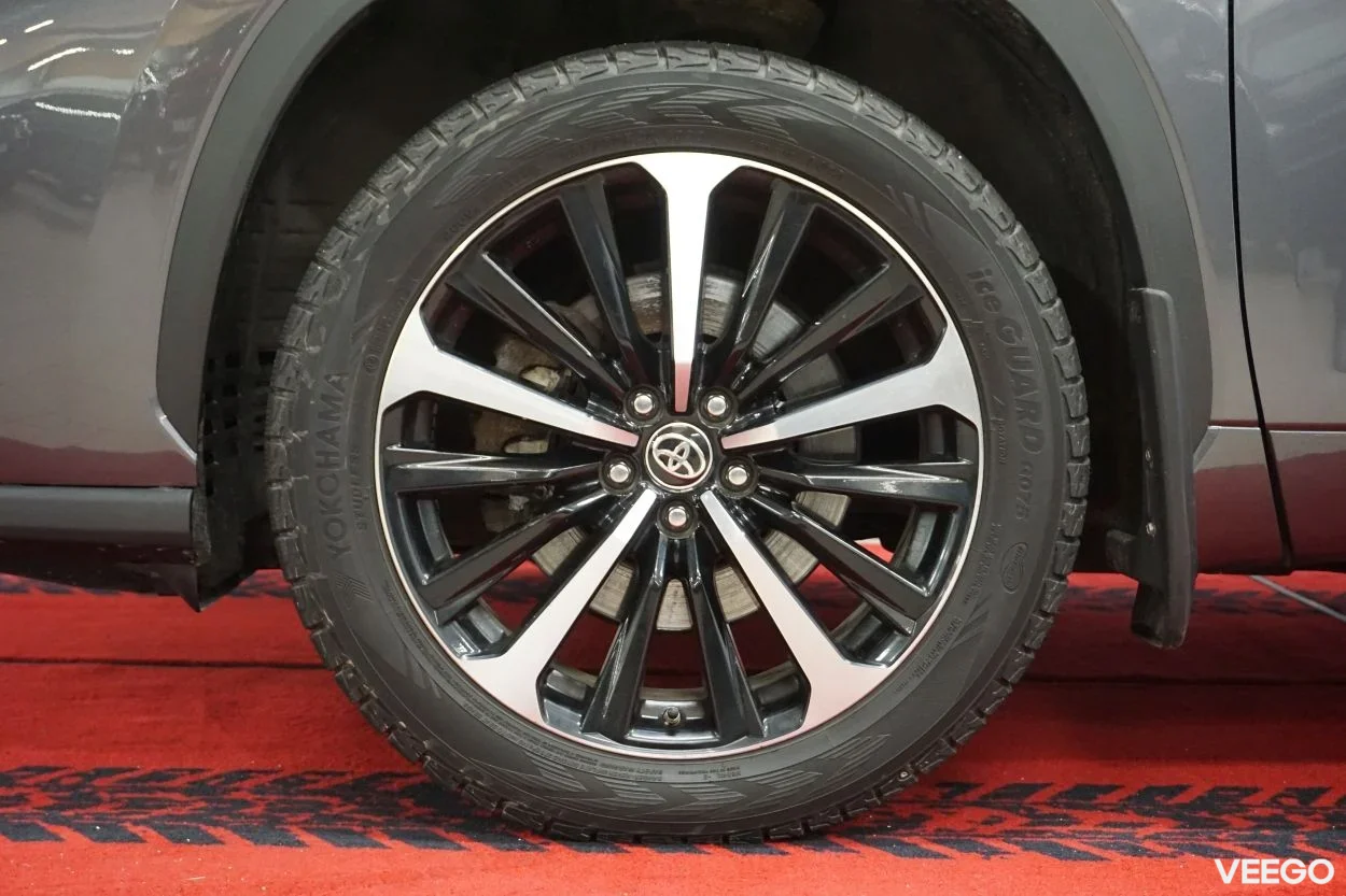 Toyota Highlander Premium 2.5 140kW