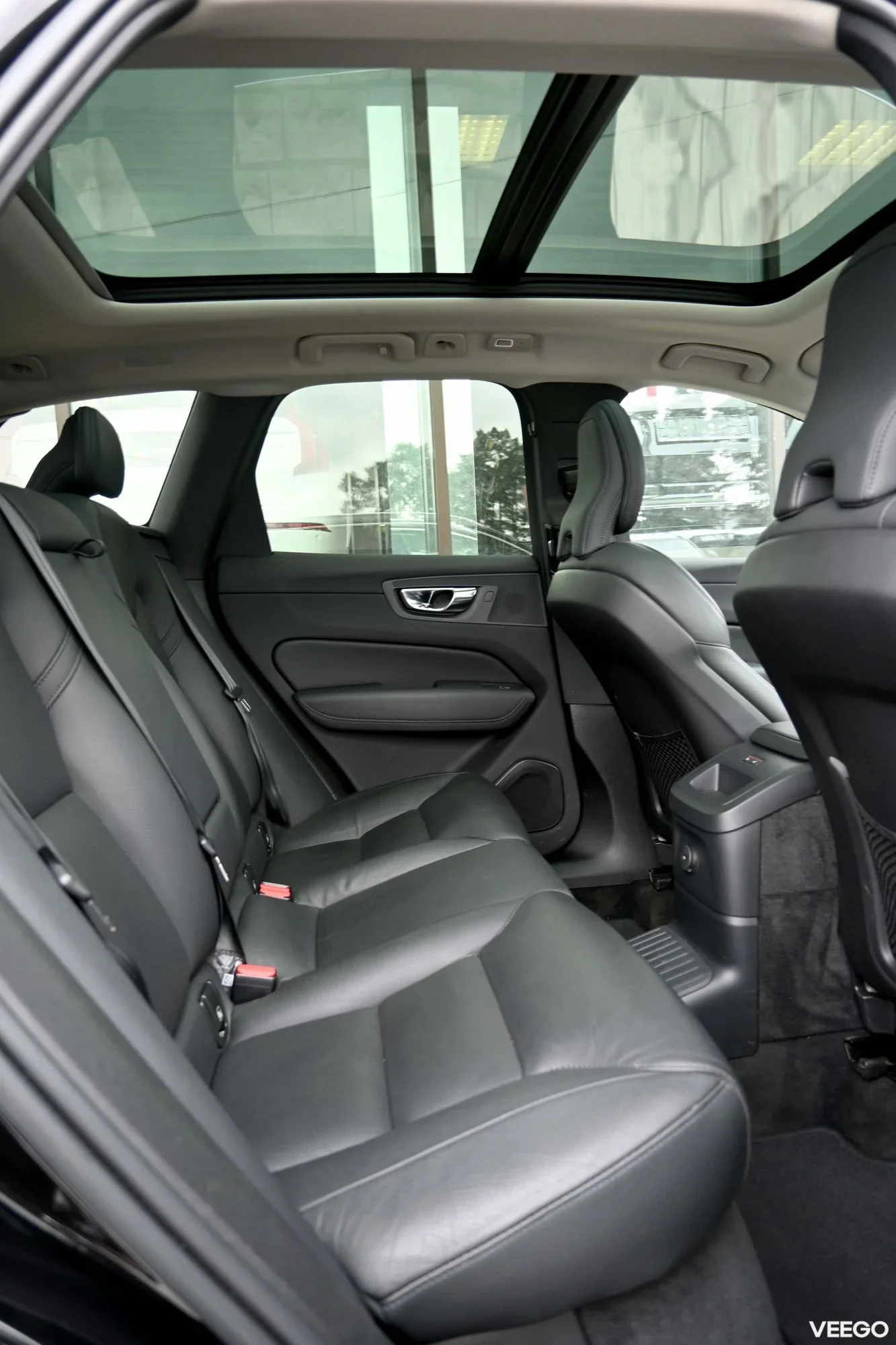 Volvo XC60 AWD BRIGHT PLUS INTELLI SAFE MY24 2 293kW