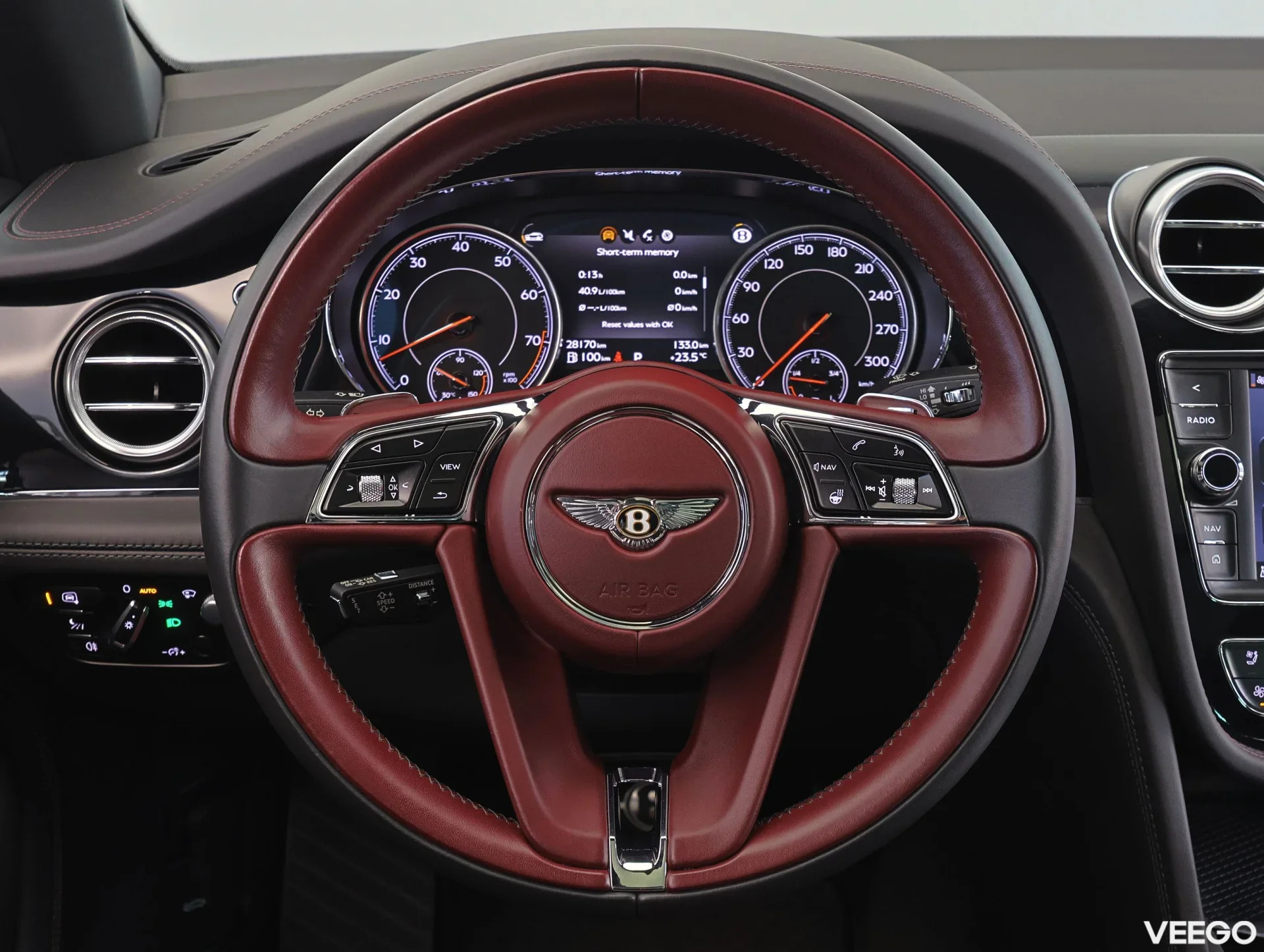 Bentley Bentayga V8 - 404kW