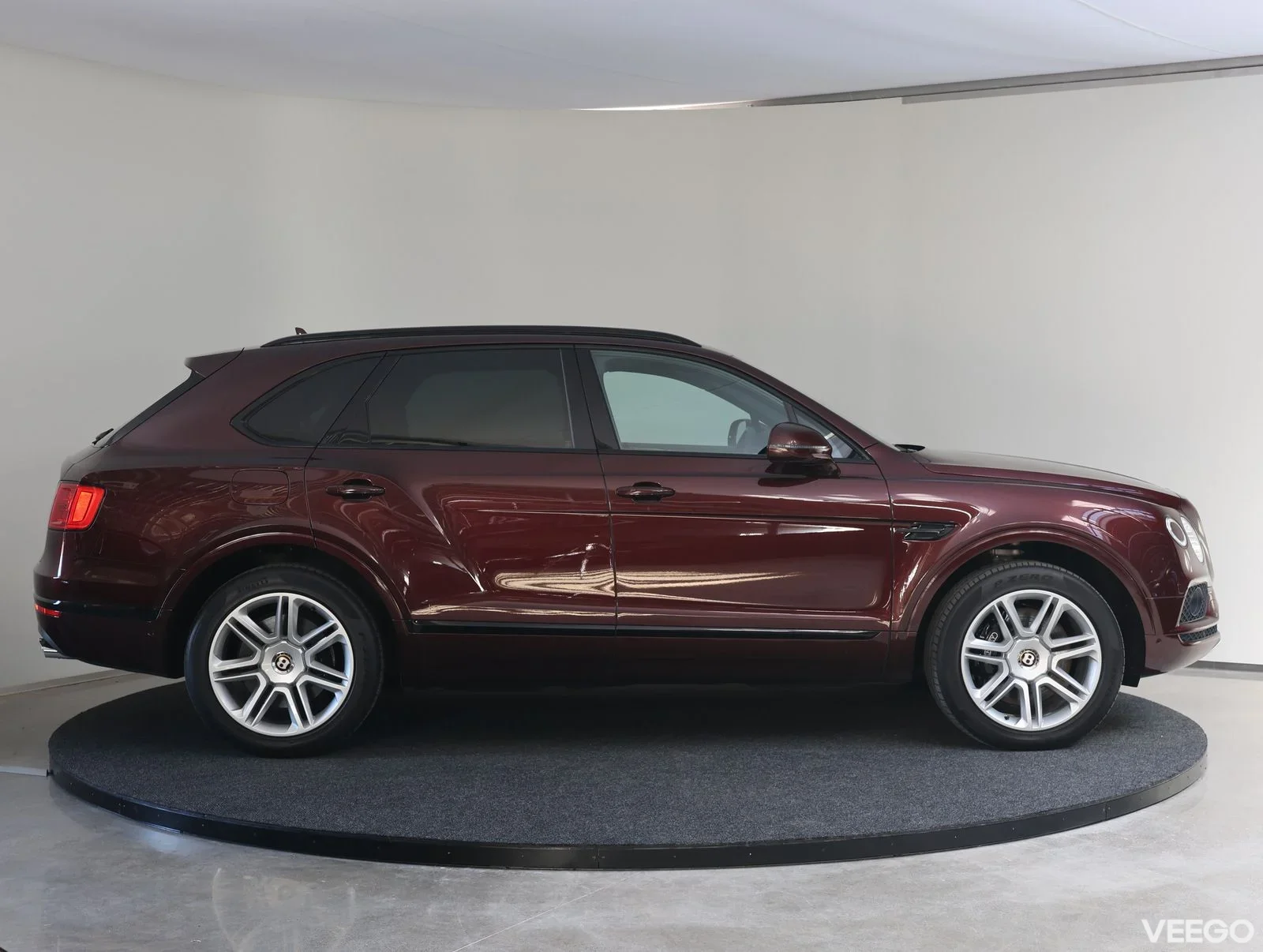 Bentley Bentayga V8 - 404kW