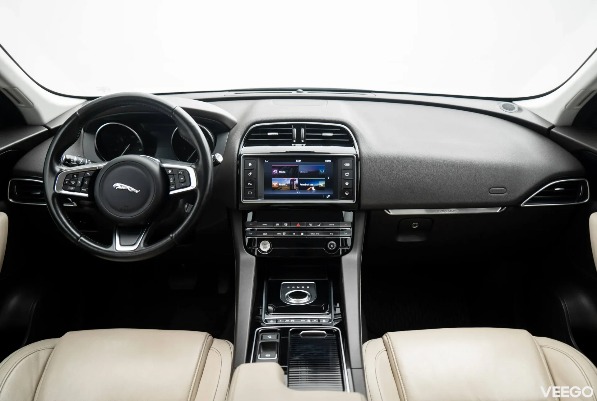 Jaguar F-Pace 2.0 132kW