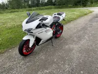 Ducati 848 Evo 0.8 96kW thumbnail
