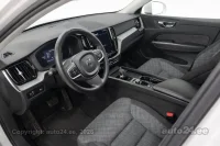 Volvo XC60 B4 AWD Momentum PRO MildHybrid 2 145kW thumbnail