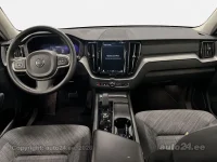 Volvo XC60 B4 AWD Momentum PRO MildHybrid 2 145kW thumbnail
