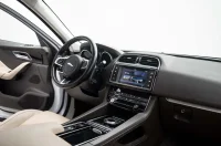 Jaguar F-Pace 2.0 132kW thumbnail
