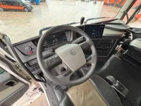 Volvo FH CNG / HYDRAULICS / RETARDER / TANDEM AXLE LIFT 460kW thumbnail