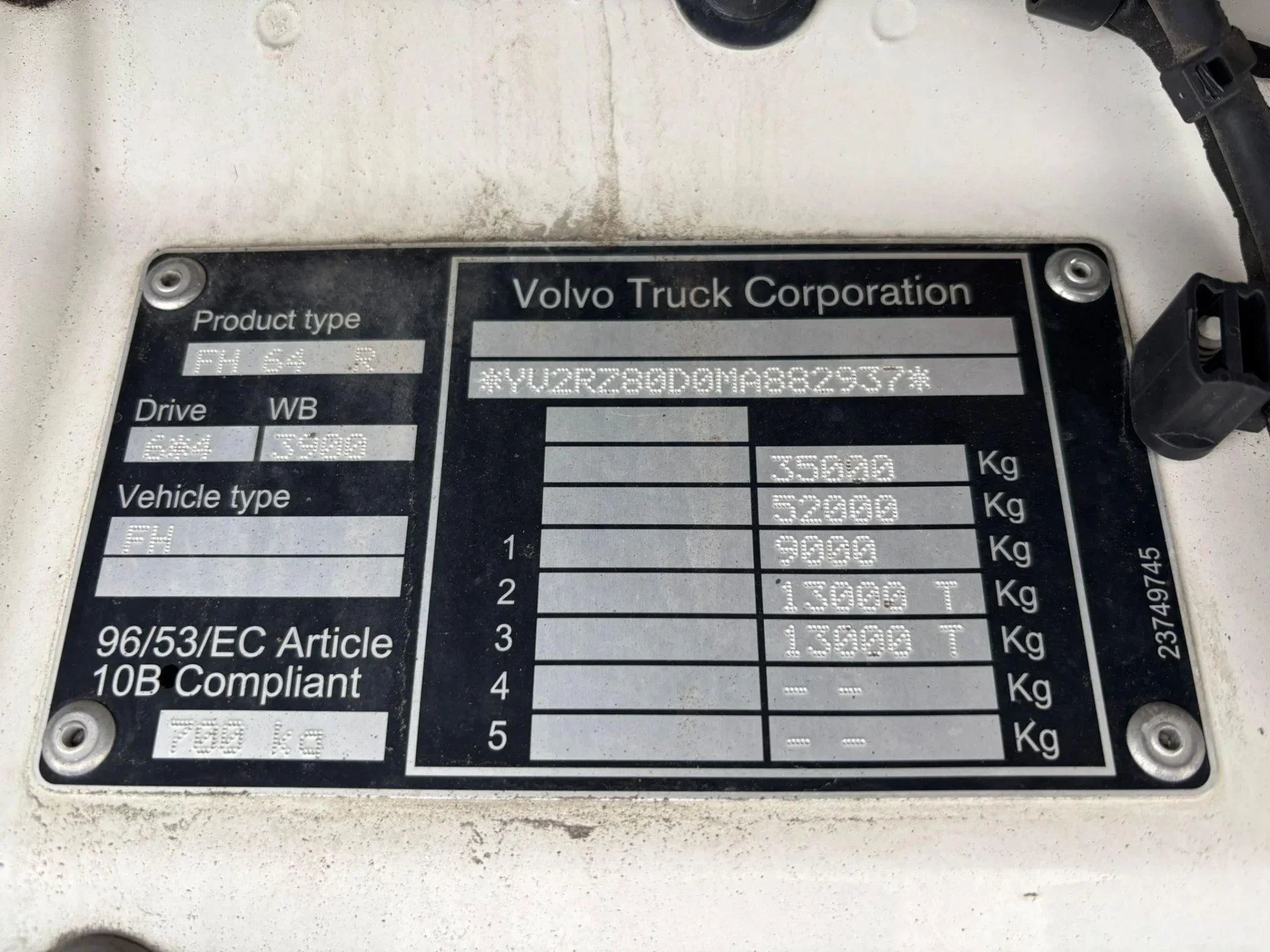 Volvo FH CNG / HYDRAULICS / RETARDER / TANDEM AXLE LIFT 460kW