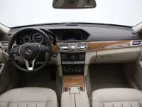 Mercedes-Benz E350 3 190kW thumbnail