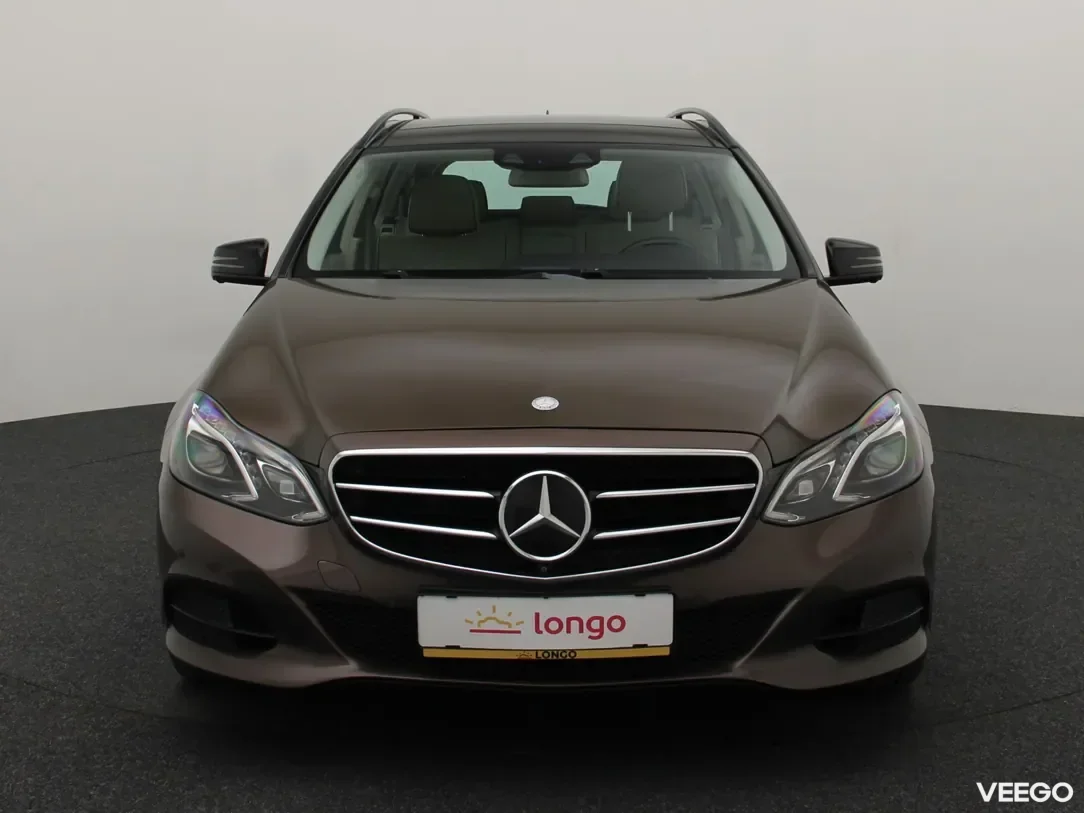 Mercedes-Benz E350 3 190kW