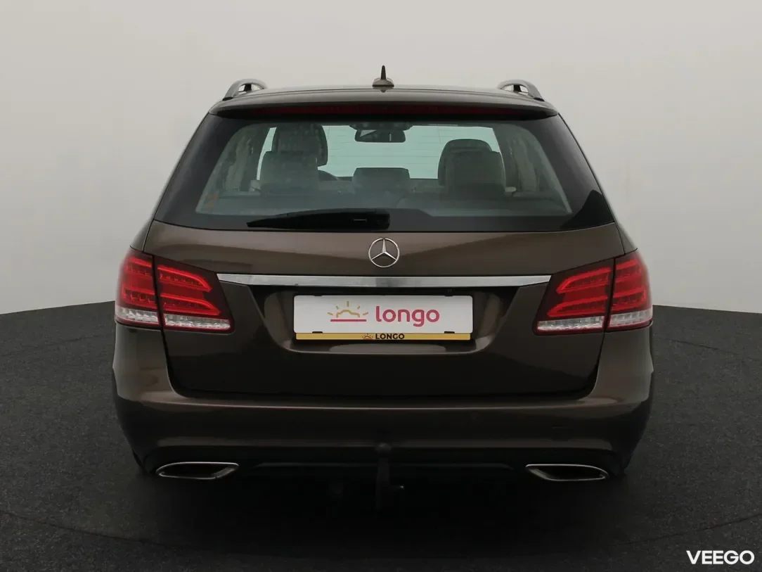 Mercedes-Benz E350 3 190kW