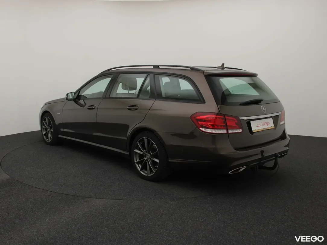 Mercedes-Benz E350 3 190kW