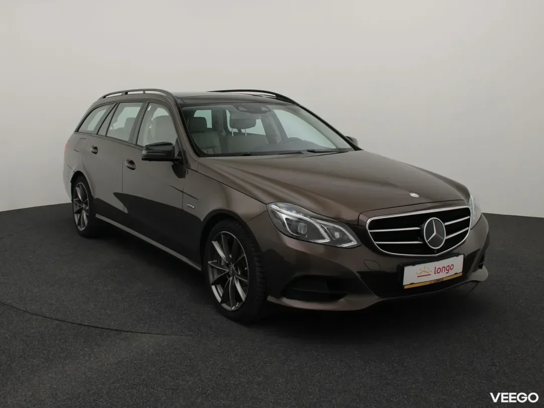 Mercedes-Benz E350 3 190kW
