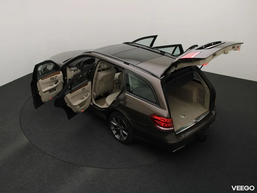 Mercedes-Benz E350 3 190kW