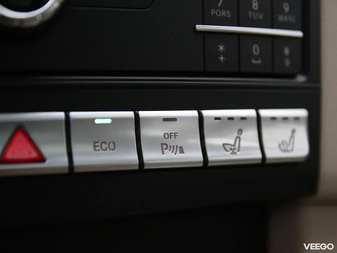 Mercedes-Benz E350 3 190kW