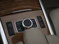 Mercedes-Benz E350 3 190kW thumbnail