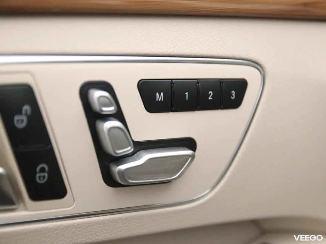 Mercedes-Benz E350 3 190kW