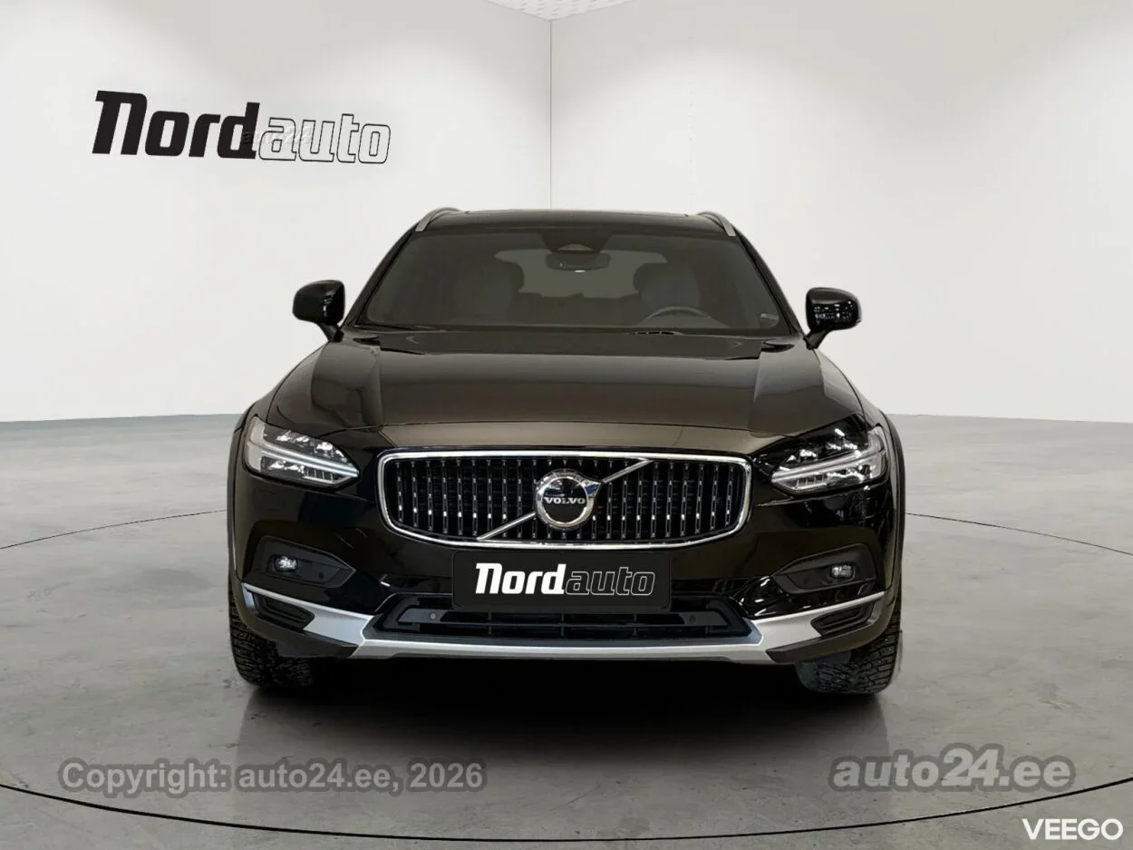 Volvo V90 Cross Country AWD B5 MildHybrid Luxury 2 183kW