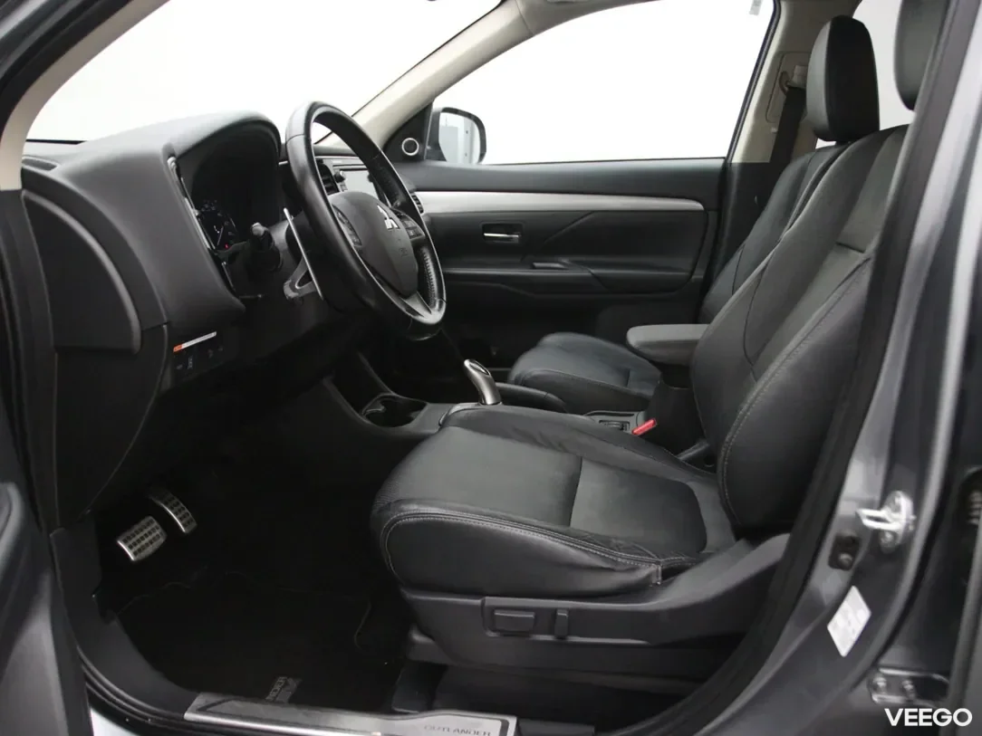 Mitsubishi Outlander 2 149kW