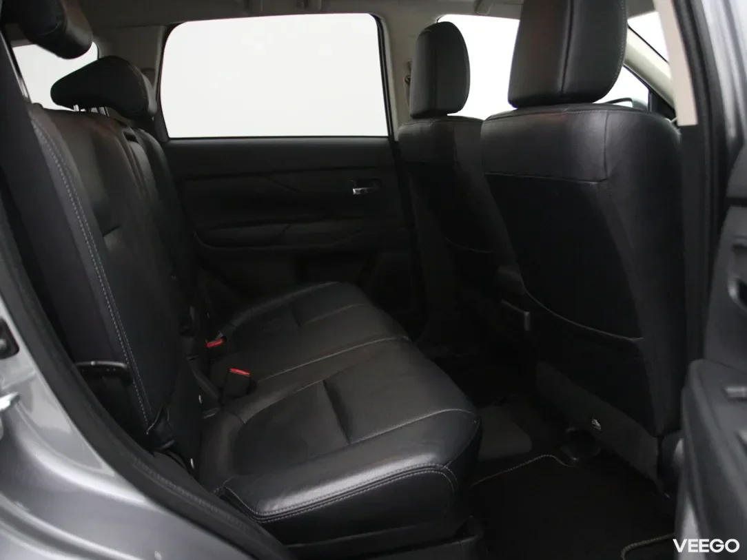 Mitsubishi Outlander 2 149kW