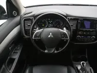 Mitsubishi Outlander 2 149kW thumbnail