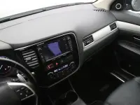 Mitsubishi Outlander 2 149kW thumbnail
